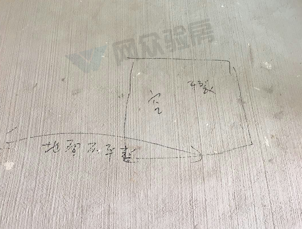 地面不平整，空鼓.jpg