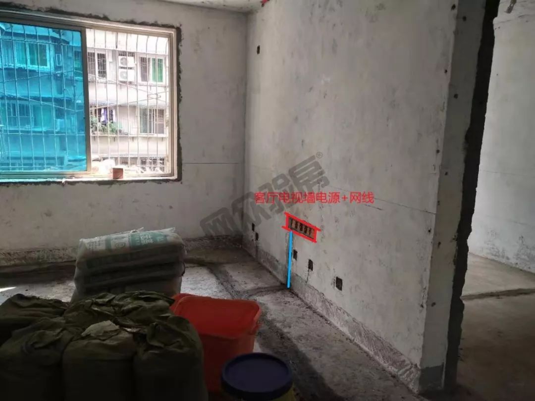 监理_客厅电视墙强弱电位置 监理_客厅电视墙强弱电位置